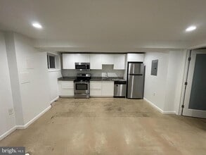 Building Photo - 4005 New Hampshire Ave NW