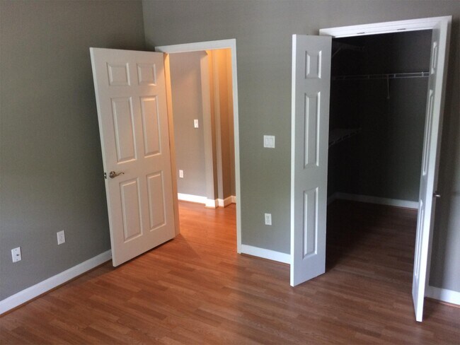 Foto del edificio - 2766 Mcknight Crossing Ct