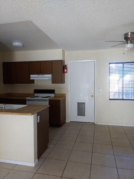 Foto del edificio - 2140 W Vista Ave #2