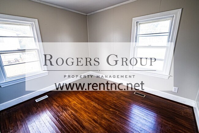 Foto del edificio - 1847 S Clearview Dr