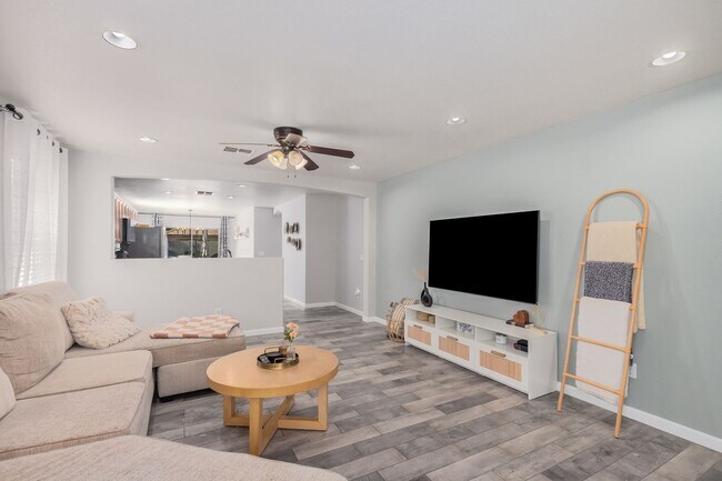 Building Photo - Charming 3-Bedroom, 2-Bath Home in The Vil...
