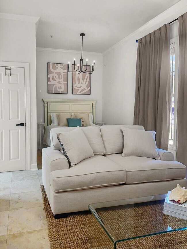 Foto del edificio - 50% off first months rent.  Fully furnished condo in Rosemary Beach!