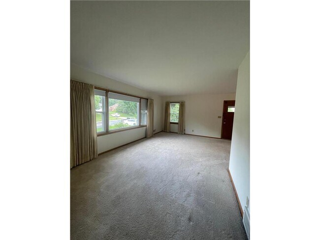 Foto del edificio - 1056 Ingerson Rd