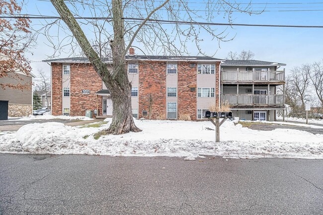 Building Photo - 1202 Euclid Ave