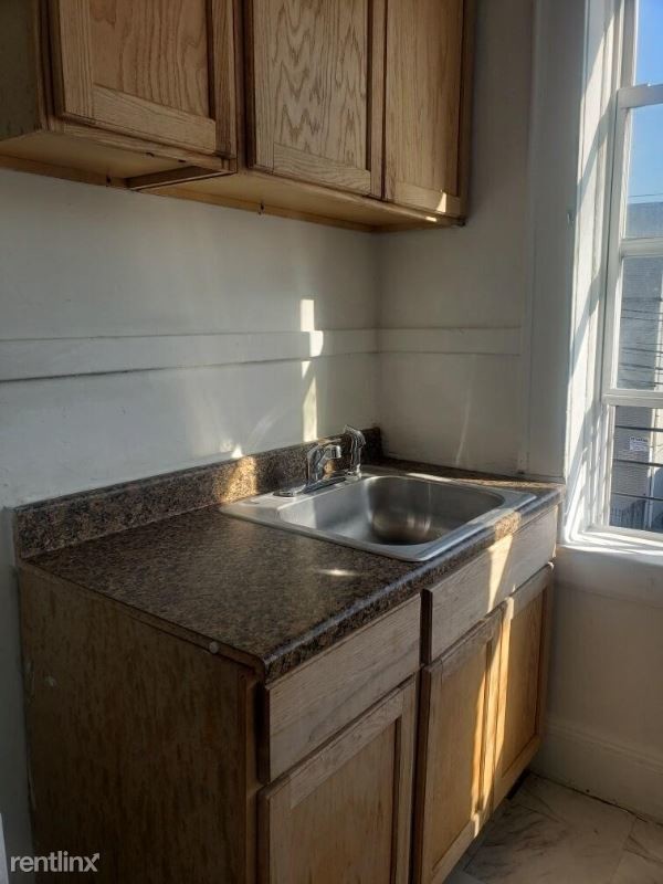Building Photo - 265 Stuyvesant Ave