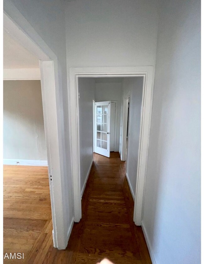 Foto del edificio - 2 br, 1 bath House - 1300 12th Ave