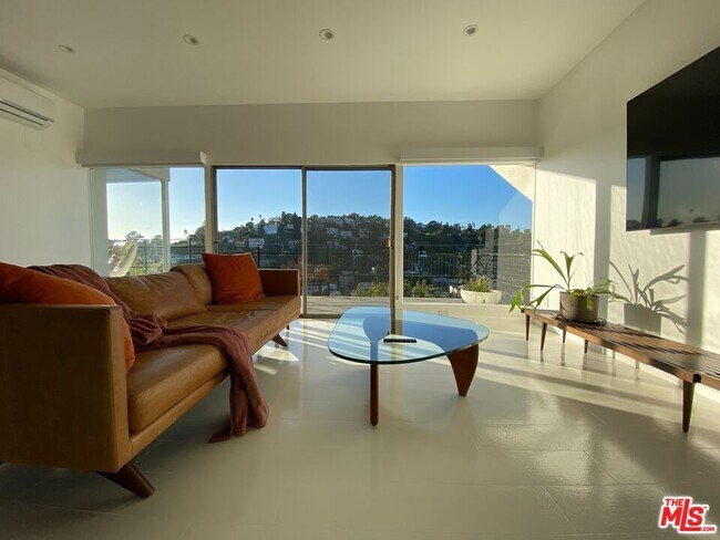 Foto del edificio - 1811 Fanning St