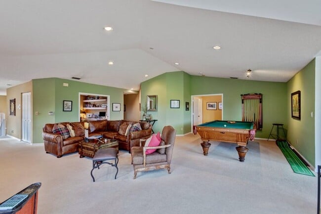 Foto del edificio - 207 Legendary Cir