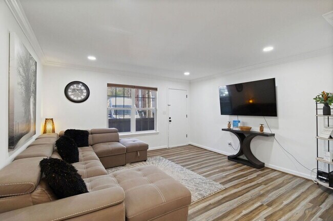 Foto del edificio - 1004 Patton Creek Ln