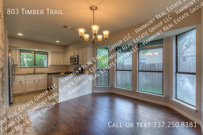 Foto del edificio - 803 Timber Trail