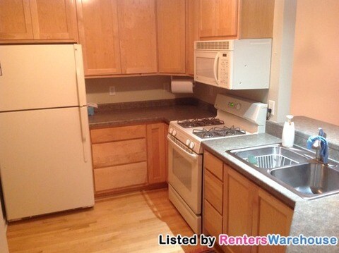 Building Photo - 2424 S Wentworth Ave