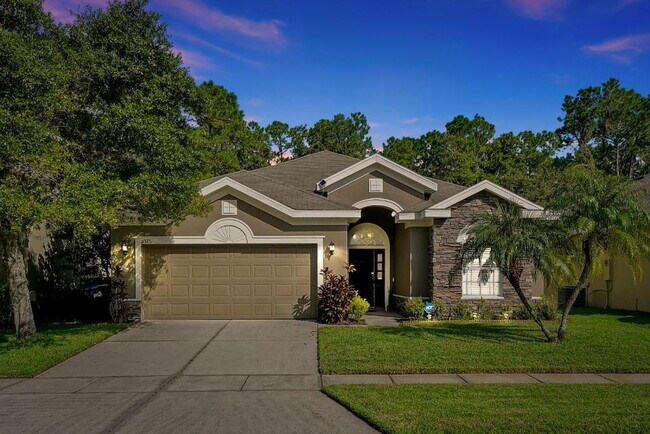 Foto del edificio - "Stunning 3BR Orlando Home with Private Screened Pool, Spa & Spacious Living Areas"