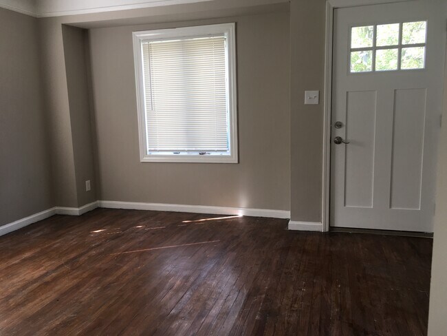 Foto del edificio - 20266 McCormick St