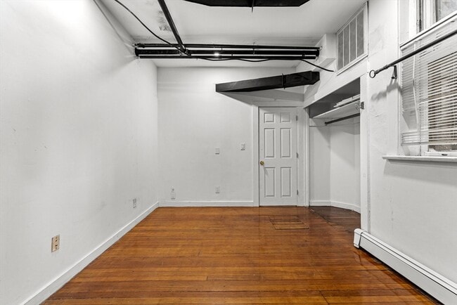 Building Photo - 306 Commonwealth Ave