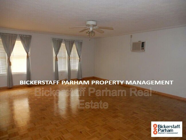 Building Photo - 7420 Paprika Ln