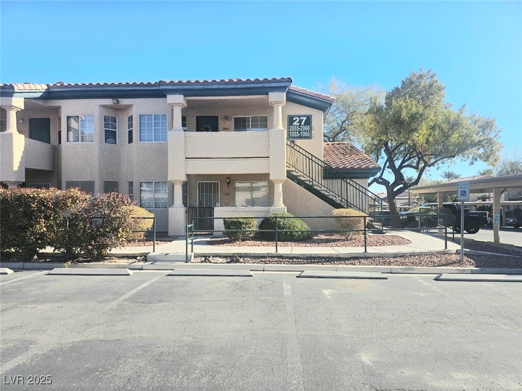 Foto principal - 8410 Eldora Ave