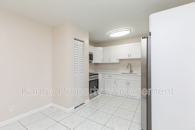 Foto del edificio - 7750 SW 10th Ct