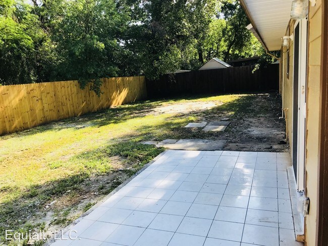 Building Photo - 4 br, 2 bath House - 2236 Gabarone Blvd