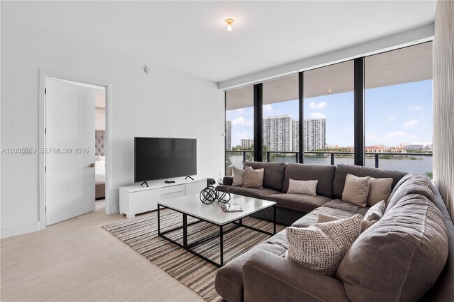 Foto del edificio - 5500 Island Estates Dr