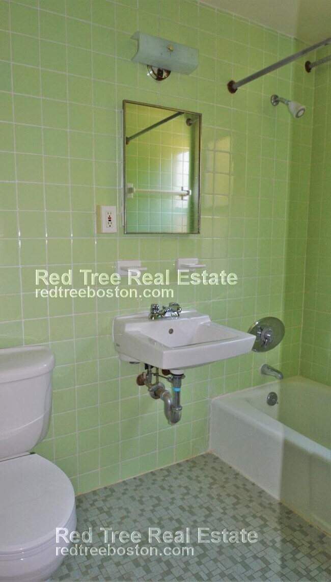 Foto del edificio - 46 S Huntington Ave