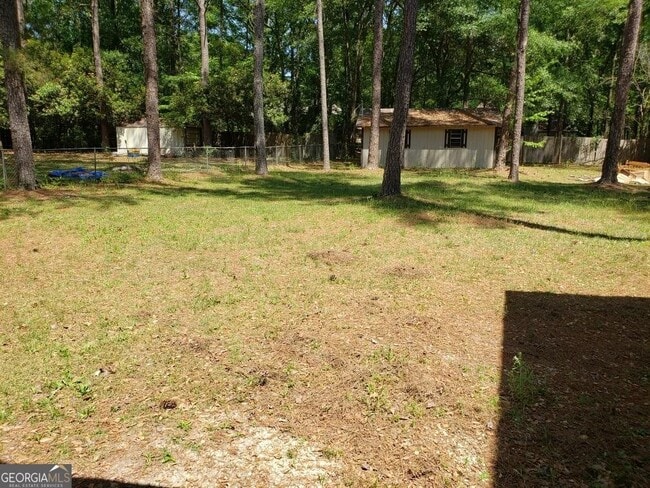 Building Photo - 1254 Lakeview Rd