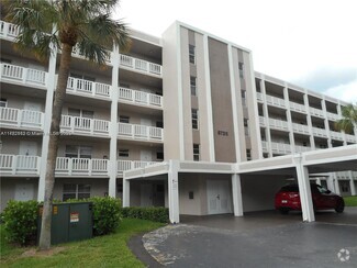 Building Photo - 8735 Ramblewood Dr