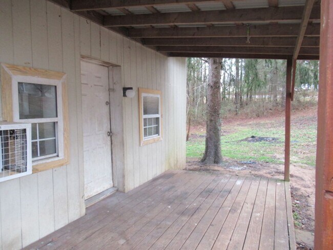 Foto del edificio - 27 Twin Oak Dr