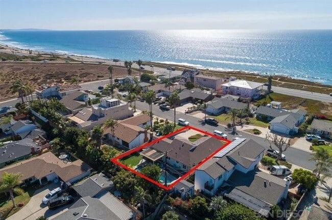 Building Photo - PRE-LEASE TODAY!! Stunning 3-bedroom, 2-ba...