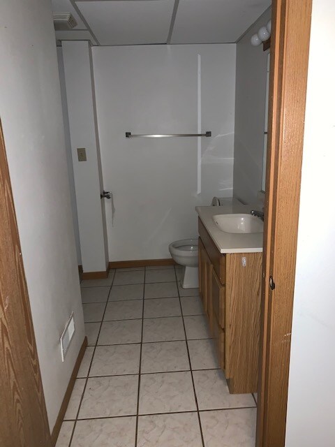 Building Photo - 333 Niagara St