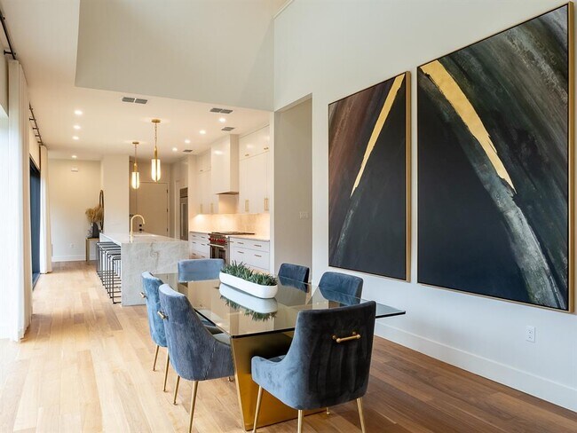 Foto del edificio - 805 W Live Oak St