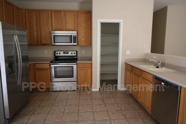 Building Photo - 11566 N 154th Ln