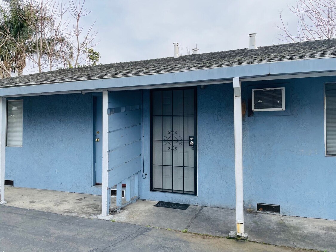Primary Photo - 2081-437 Myrtle