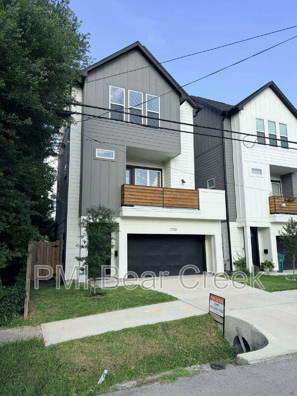 Foto del edificio - 2706 Cochran St