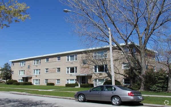 Building Photo - 733-737 N Western Ave