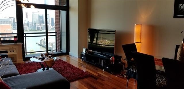 Foto del edificio - 389 Washington St