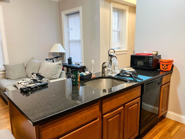 Foto del edificio - 23 Saint Lukes Rd