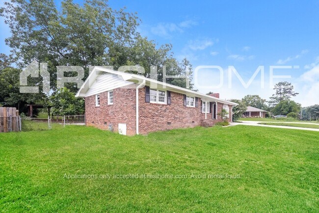 Foto del edificio - 6285 Mt Zion Blvd