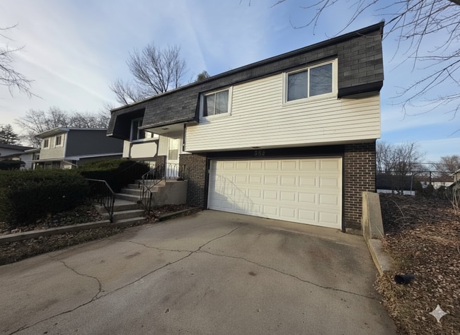 Building Photo - 352 Gehrig Cir