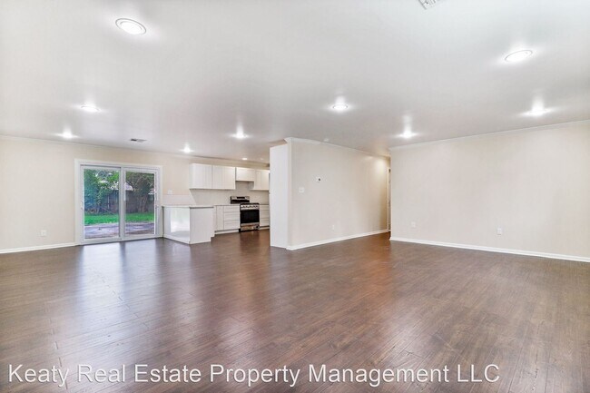 Building Photo - 4 br, 2.5 bath House - 209 Woodvale Avenue