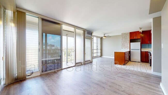 Building Photo - 757 Kinalau Pl