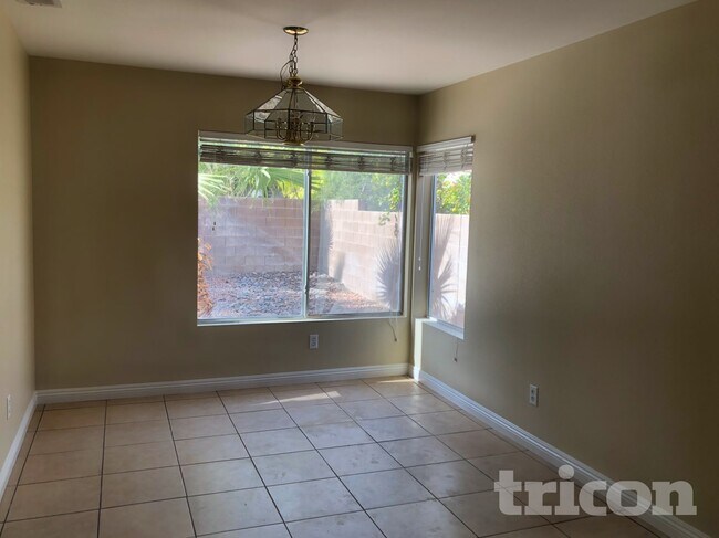 Building Photo - 6941 Wine River Dr