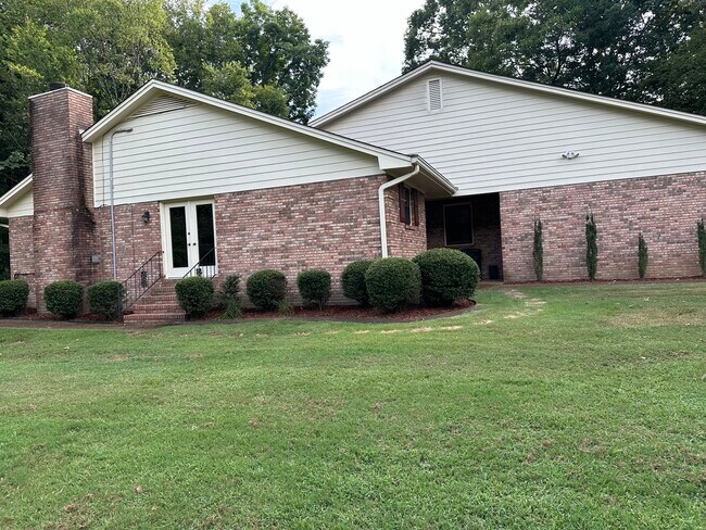 Foto del edificio - 275 Woodcastle Dr