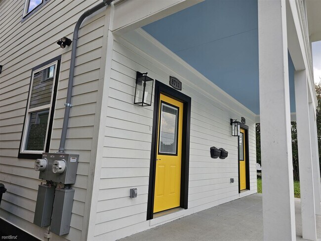 Building Photo - 4 br, 2 bath Duplex - 8709 Apricot Street