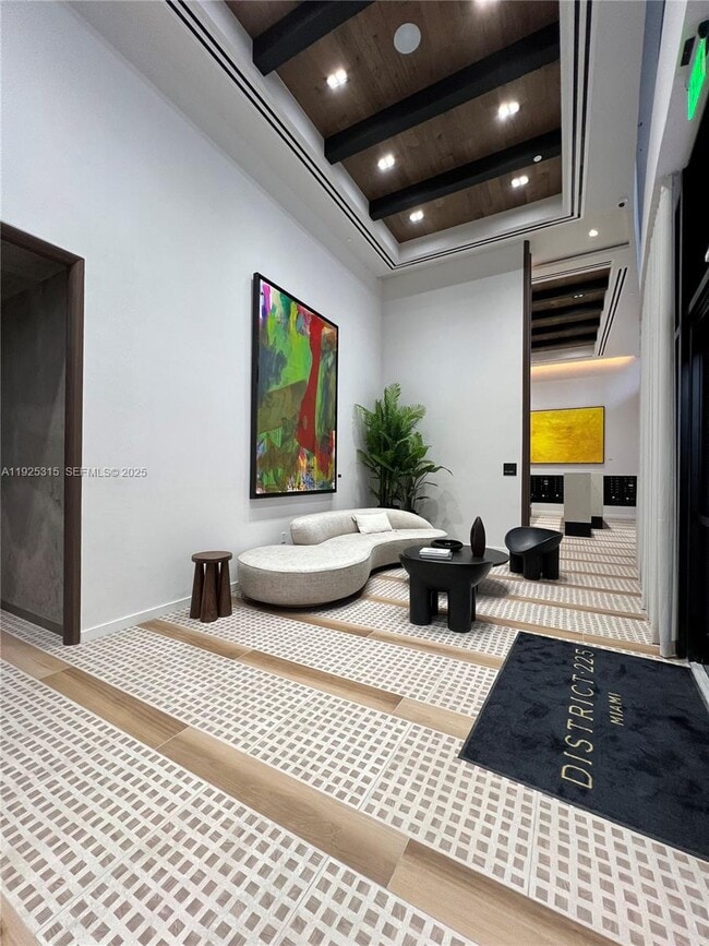 Foto del edificio - 225 N Miami Ave