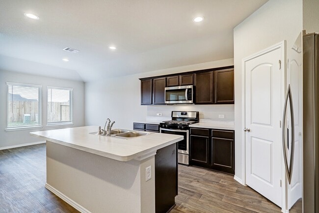 Foto del edificio - 5603 Providence Green Ct