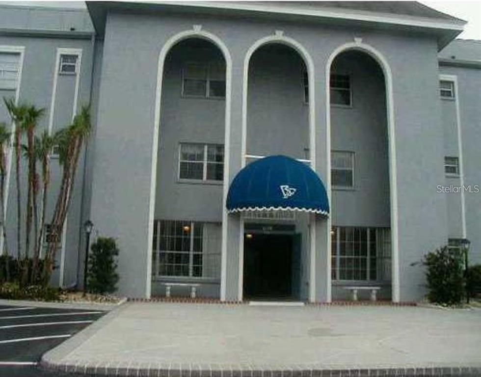 Primary Photo - 1706 Belleair Forest Dr