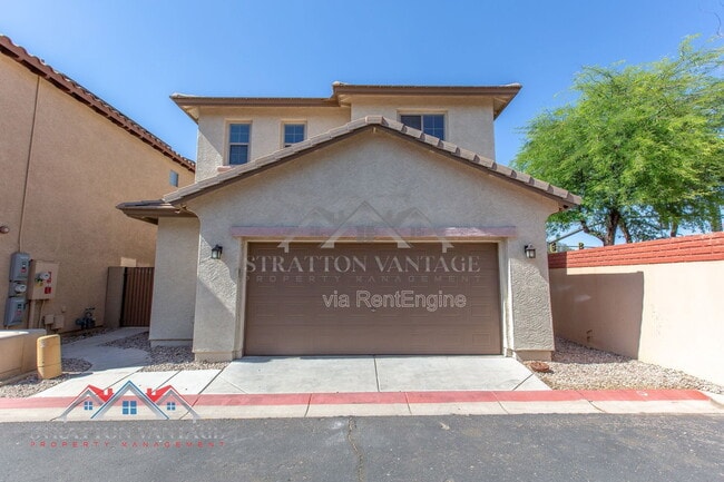 Building Photo - 9136 W Meadow Dr