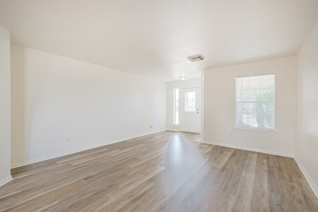 Foto del edificio - 2030 Vander Wilt Ln