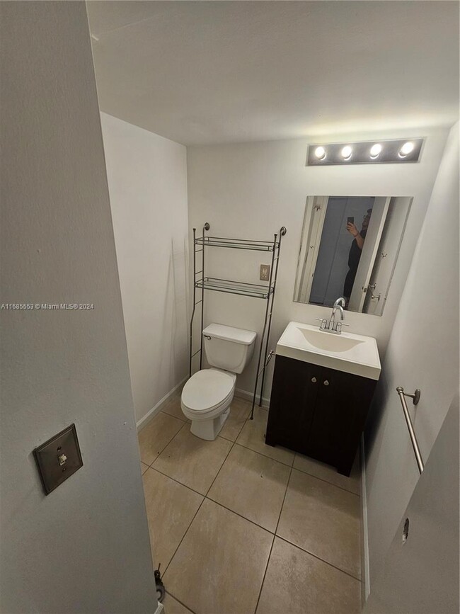 Foto del edificio - 1 bedroom in Sunny Isles Beach FL 33160