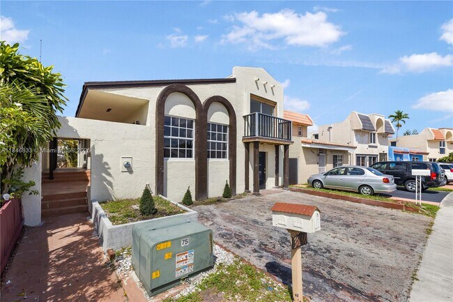 Foto del edificio - 3860 W 10th Ct